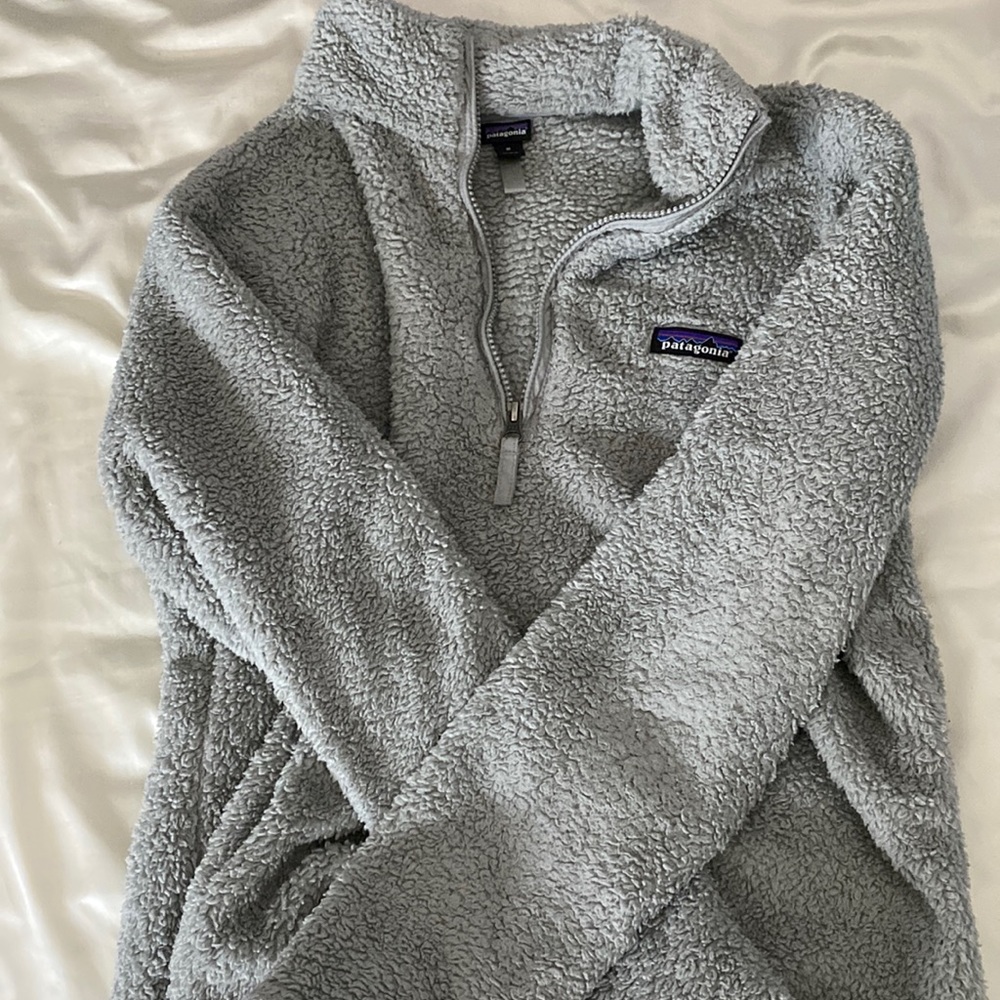 Grey Patagonia quarter zip Sherpa